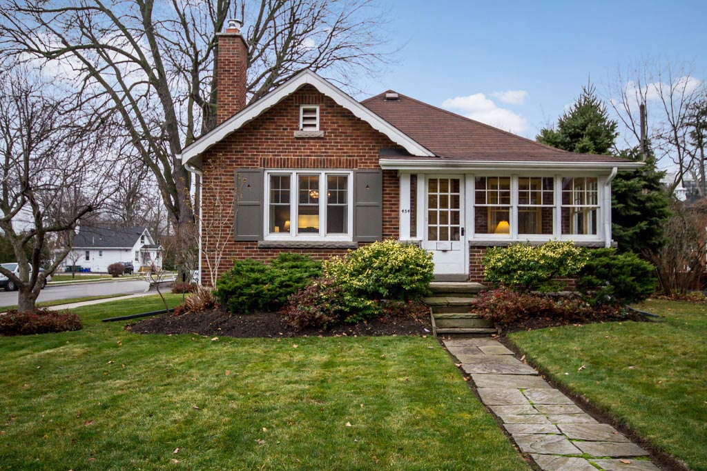 Lakeview Suite 1 Burlington Furnished Rentals